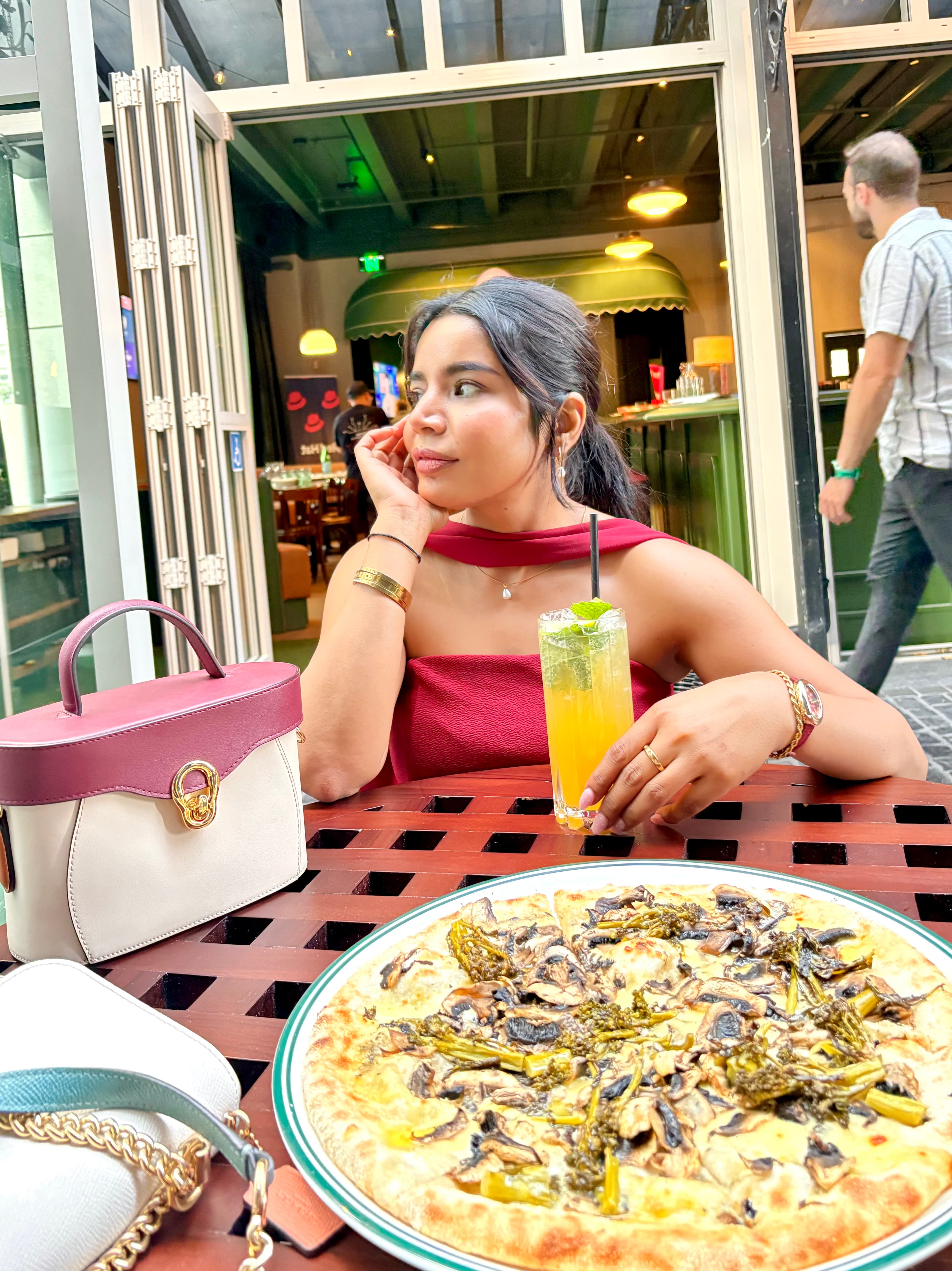Banner image 3